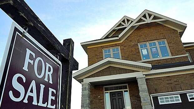 Despite the cooling in house prices, the condo boom persists in Toronto