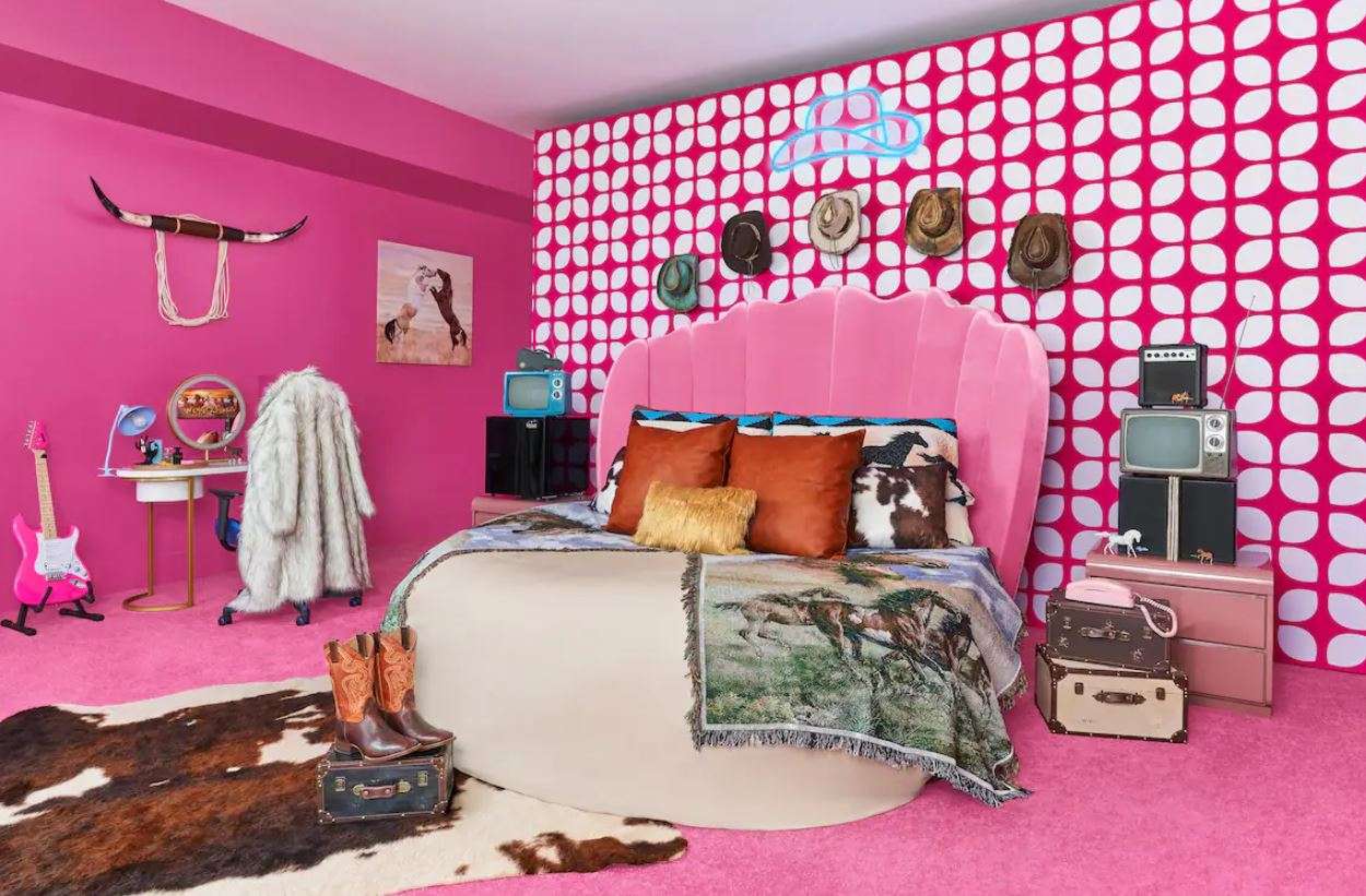 barbie room